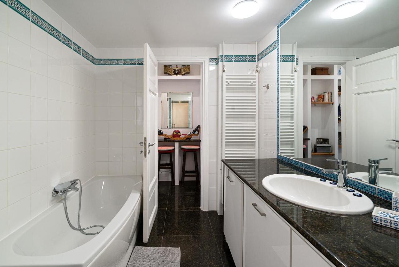 Spacious&Artistic Retro 2 Bedrooms Apt + SAUNA Atenas Exterior foto
