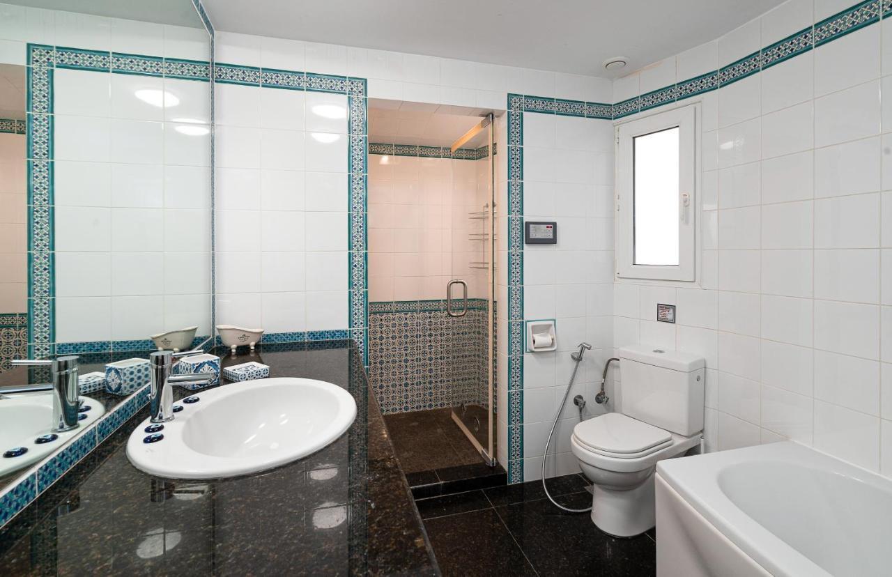 Spacious&Artistic Retro 2 Bedrooms Apt + SAUNA Atenas Exterior foto